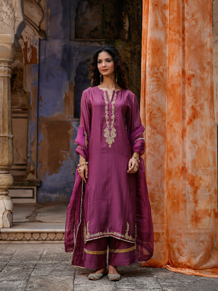 MUSKAAN