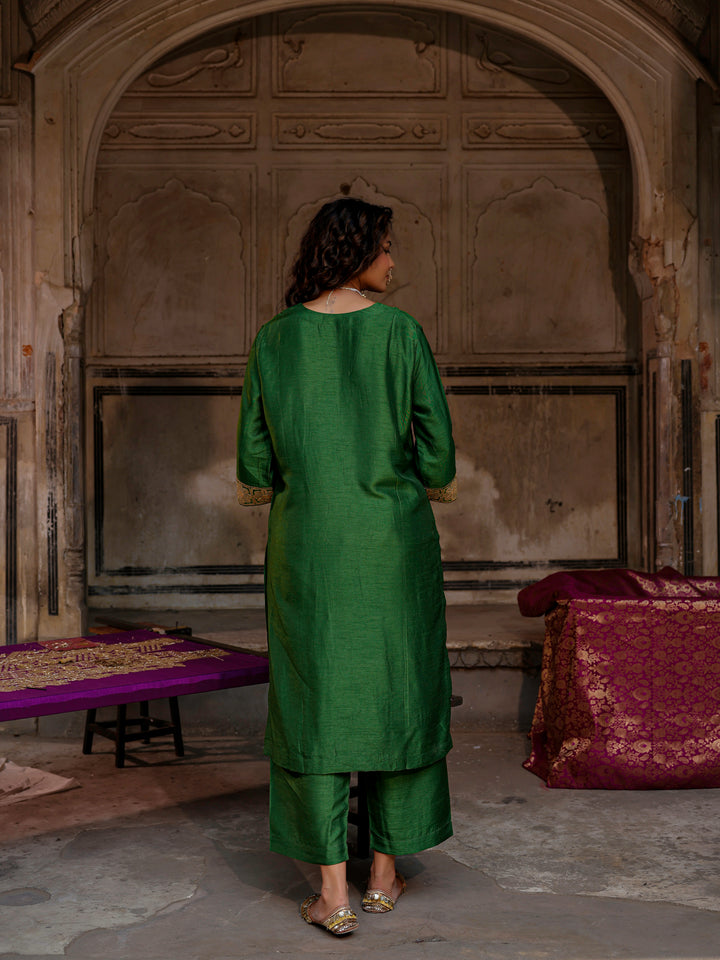 FARNAZ